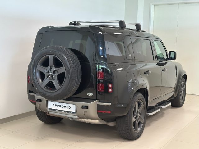 Land Rover Defender 110 3.0D I6 300 CV AWD Auto X-Dynamic HSE - foto 2 di 4