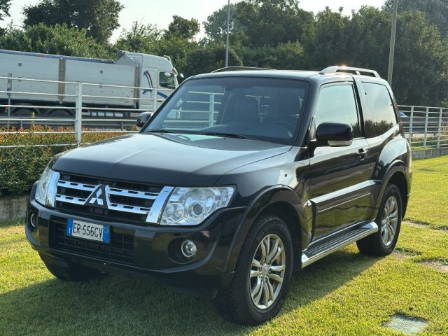 Mitsubishi Pajero 3.2 DI-D 16V aut. 3p. Instyle DPF usato a LODI