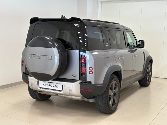 Land Rover Defender 110 3.0D I6 200 CV AWD Auto SE - foto 2 di 4
