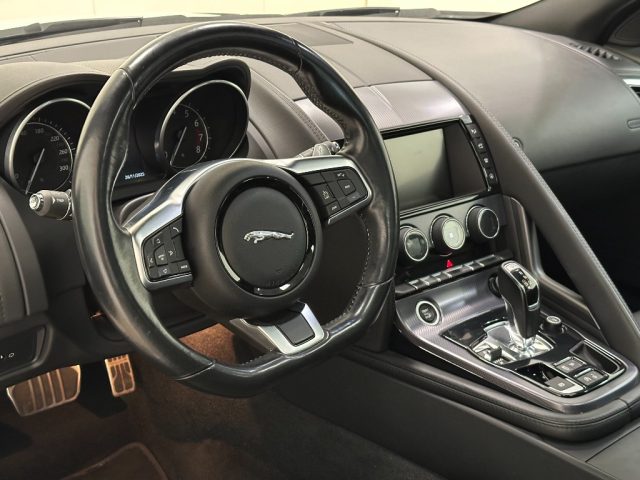 Jaguar F-Type 2.0 aut. Coupé R-Dynamic usato a LODI