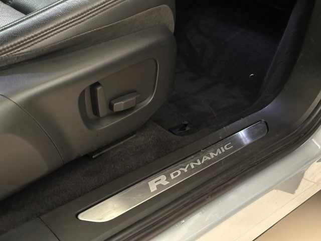 Land Rover Range Rover Evoque 2.0D I4-L.Flw 150 CV AWD Auto R-Dynamic S, del 2020, 132.339 km, in vendita a Lodi (LO)