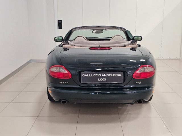 Jaguar XK8 4.0 Convertibile ISCRITTA ASI - foto 4 di 4