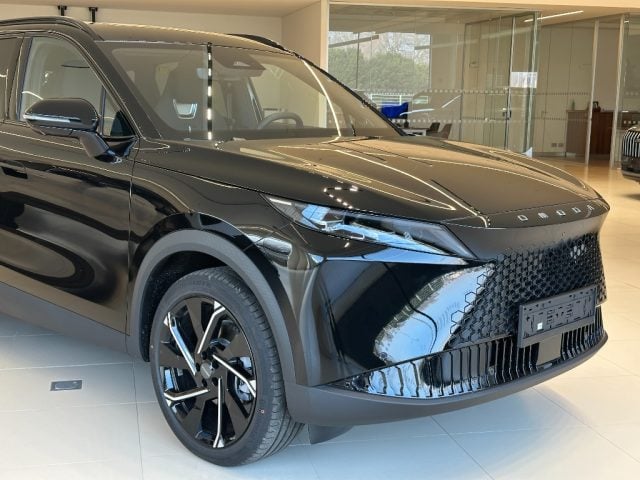 Omoda 7 SHS-P 1.5 SHS-P plug-in Hybrid Premium - foto 3 di 4