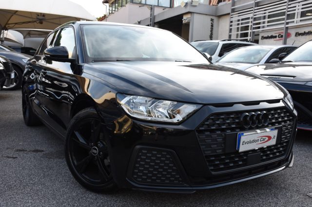 Audi A1 25 TFSI Admired - foto 2 di 4