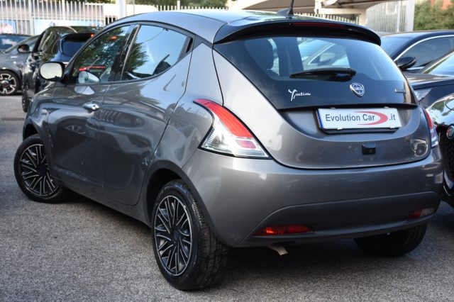 Lancia Ypsilon 1.0 FireFly 5 p. S&S Hybrid GOLD *RETROCAMERA* - foto 4 di 4