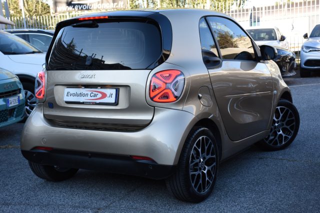 smart forTwo EQ Gold (22kW) *LED*CARPLAY*CAM*16"* - foto 3 di 30