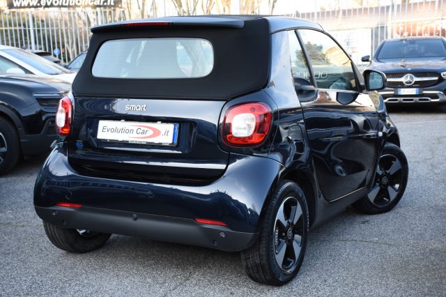 smart forTwo EQ cabrio Passion !!CARICATORE RAPIDO DA 22KW!! - foto 3 di 4