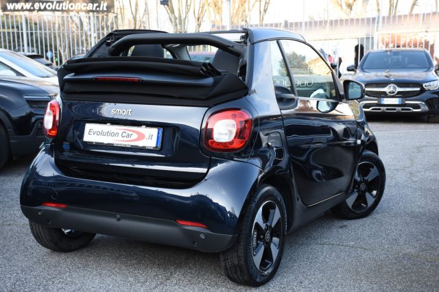 smart forTwo EQ cabrio Passion !!CARICATORE RAPIDO DA 22KW!! - foto 4 di 4