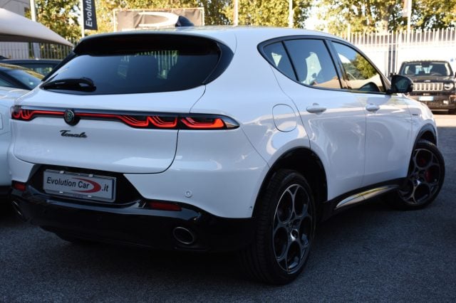 Alfa Romeo Tonale 1.3 280 CV PHEV AT6 Q4 Veloce - foto 3 di 4