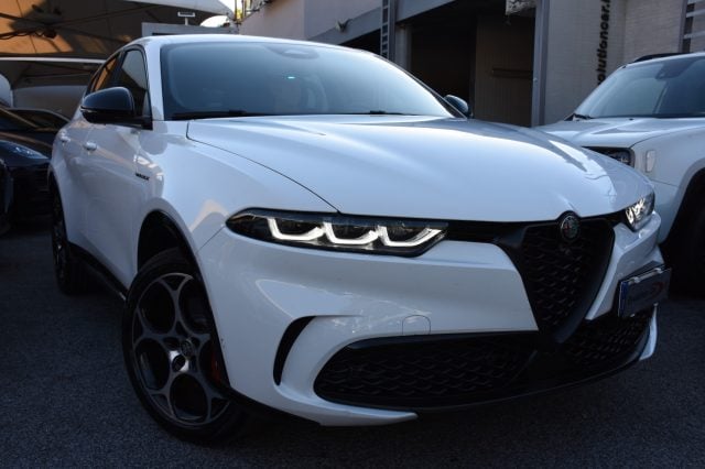 Alfa Romeo Tonale 1.3 280 CV PHEV AT6 Q4 Veloce - foto 2 di 4