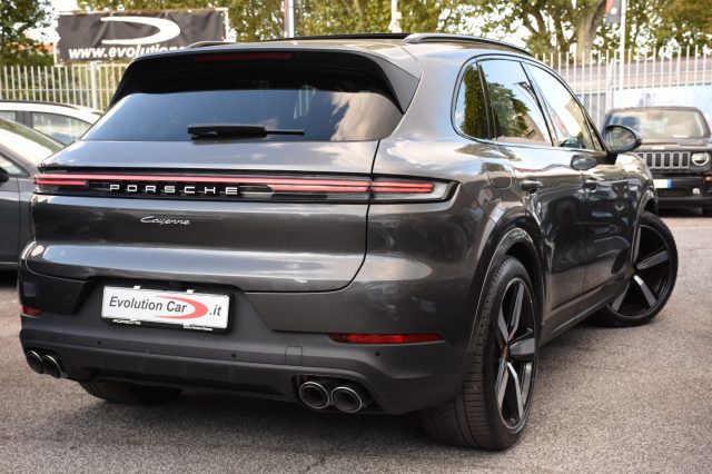 Porsche Cayenne 3.0 V6 E-Hybrid *MY24* TETTO*PASM*22"*BOSE*DISPLAY - foto 3 di 4