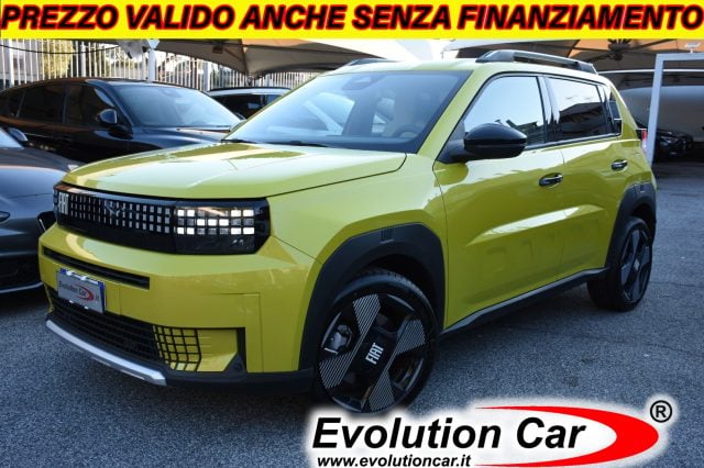 Fiat Grande Panda 44kWh La Prima, del 2025, 9.384 km, in vendita a Roma (RM)