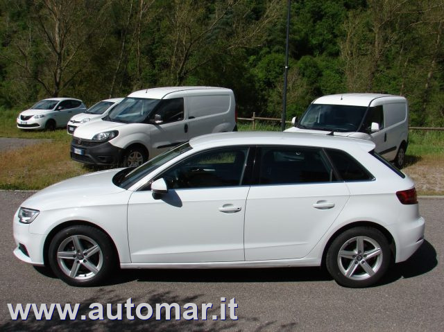 Audi A3 SPB 30 TDI Business - foto 3 di 4