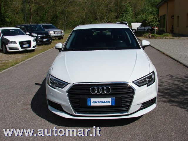 Audi A3 SPB 30 TDI Business - foto 2 di 4