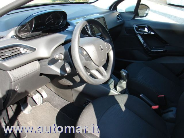 Peugeot 208 BlueHDi 75 5 porte Van Active +IVA, del 2018, 66.000 km, in vendita a Arcidosso (GR)