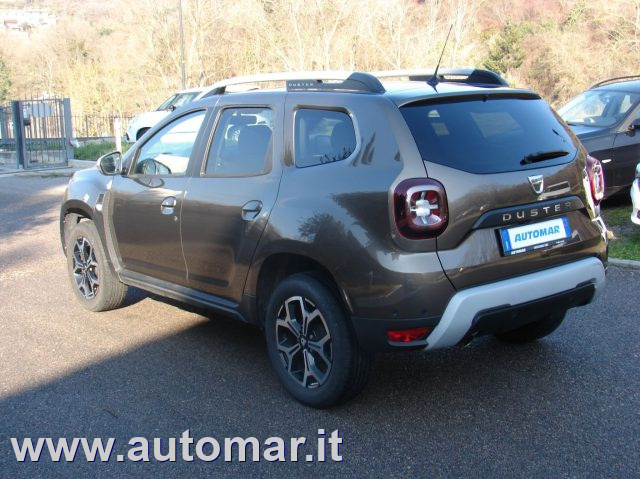 Dacia Duster 1.0 TCe 100 CV ECO-G 4x2 15th Anniversary - foto 4 di 4