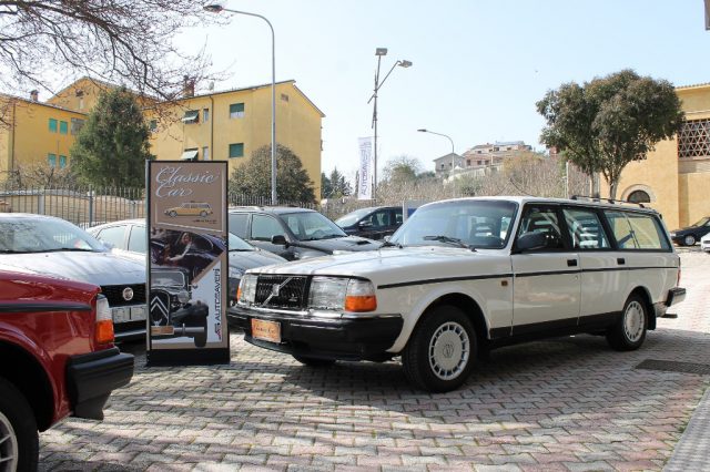 Volvo 240 2.0 cat Station Wagon Polar, del 1992, 280.000 km, in vendita a Acquasparta (TR)