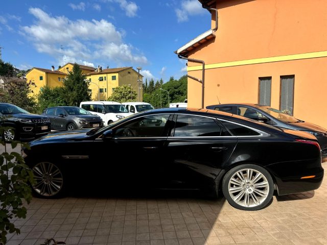 Jaguar XJ 3.0D V6 Premium Luxury - foto 3 di 4