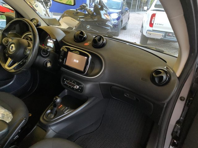 smart forTwo EQ Passion usato a ACQUASPARTA