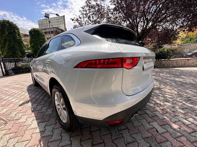 Jaguar F-Pace 2.0 D 180 CV AWD aut. Portfolio MY 2019 - foto 4 di 4
