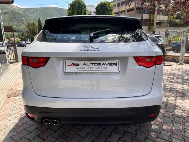 Jaguar F-Pace 2.0 D 180 CV AWD aut. Portfolio MY 2019 - foto 3 di 4