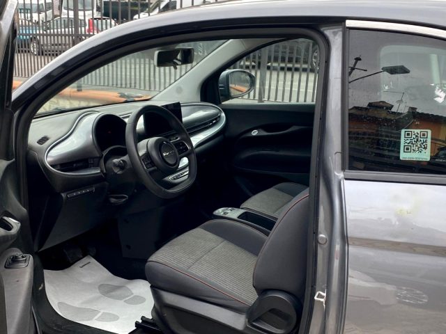 Fiat 500e business opening edition - foto 3 di 4