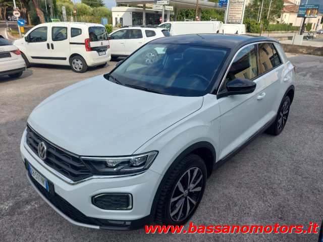 Volkswagen T-Roc 1.5 TSI DSG Style BlueMotion Technology - foto 4 di 4