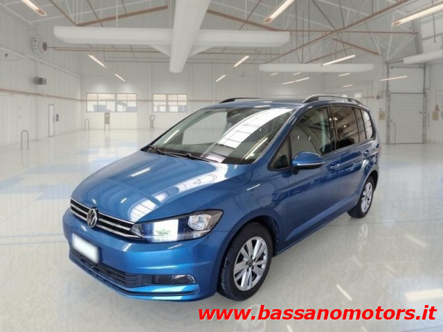 Volkswagen Touran 1.5 TSI ACT DSG Business BlueMotionTechnology usato a BASSANO DEL GRAPPA