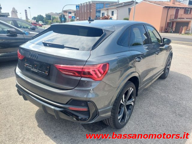 Audi Q3 SPB 35 TFSI S tronic S line edition Identity Black - foto 3 di 4
