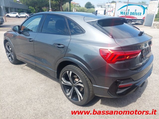Audi Q3 SPB 35 TFSI S tronic S line edition Identity Black - foto 4 di 4