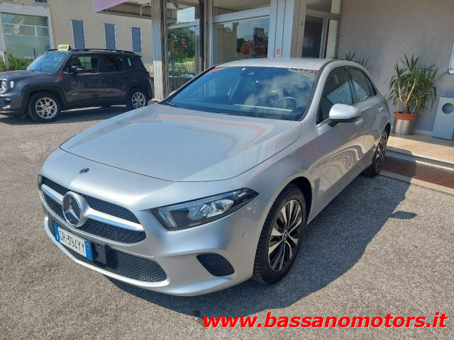 Mercedes-Benz A 250 e hybrid EQ Business Plug In Hybrid usato a BASSANO DEL GRAPPA