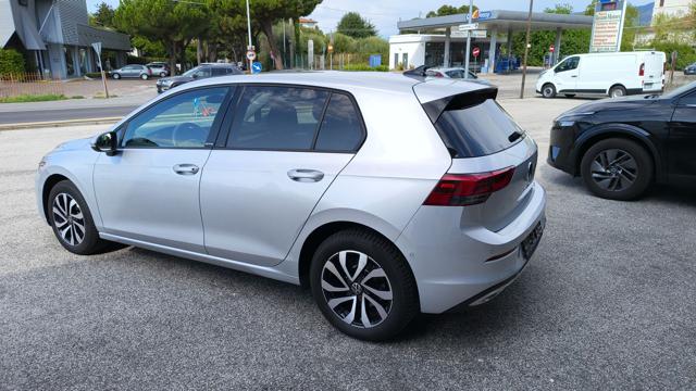 Volkswagen Golf 1.5 eTSI 130 CV EVO ACT DSG Style - foto 3 di 4