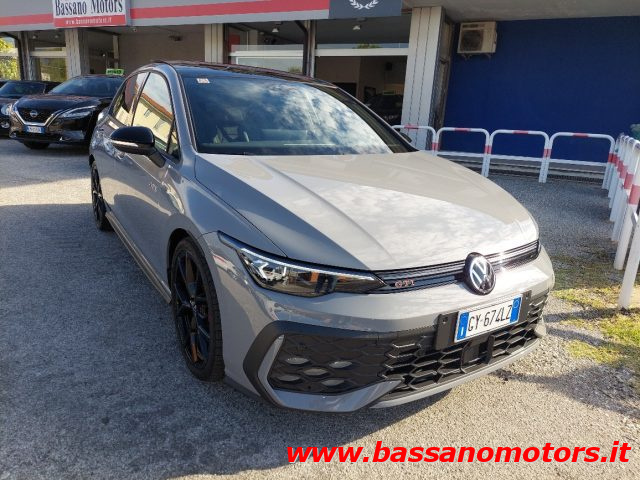 Volkswagen Golf 2.0 TSI DSG GTI, del 2025, 21.655 km, in vendita a Bassano Del Grappa (VI)