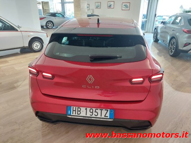 Renault Clio TCe 115 CV 5 porte Evolution - foto 3 di 4