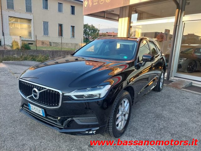 Volvo XC60 B4 (d) AWD Geartronic Momentum Pro, del 2020, 109.755 km, in vendita a Bassano Del Grappa (VI)