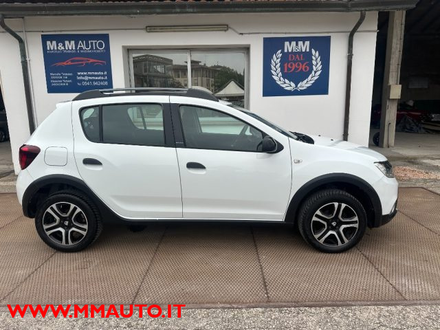 Dacia Sandero Stepway 1.5 Blue dCi 95 CV Comfort NAVIG!!! usato a SAVIGNANO SUL RUBICONE