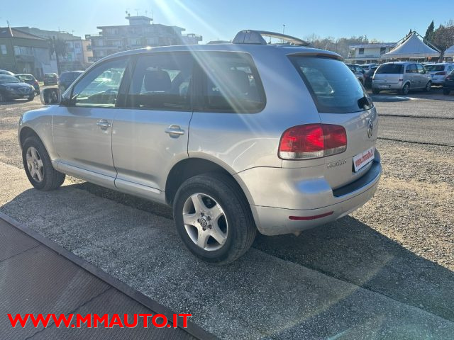 Volkswagen Touareg 2.5 R5 TDI AUTOMATIK N1 4 POSTI. NAVIG !!!! - foto 4 di 4