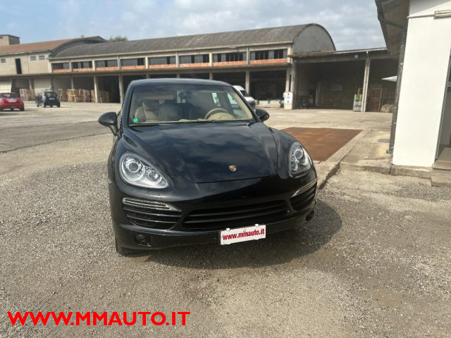 Porsche Cayenne 3.0 Diesel - foto 2 di 4