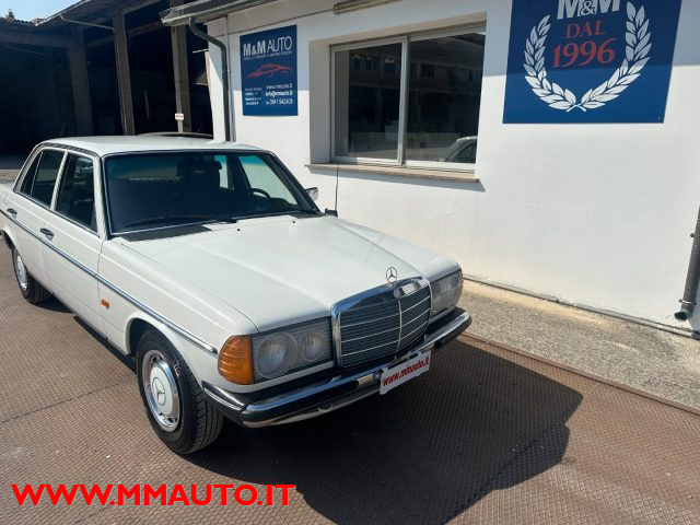 Mercedes-Benz 200 200 !!!!!! - foto 2 di 4