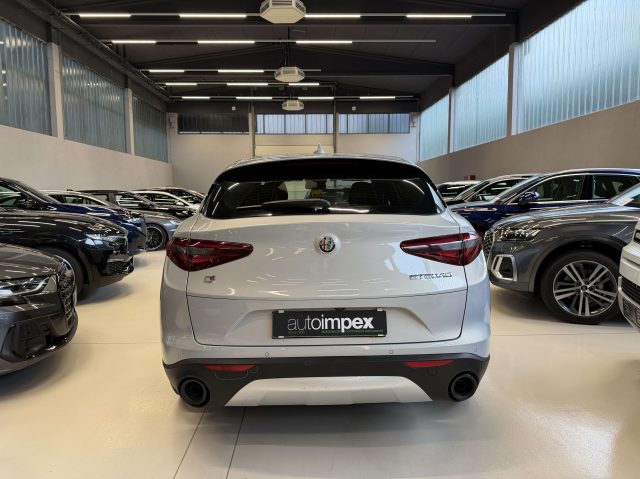 Alfa Romeo Stelvio 2.2 t Super Business Q4 190cv auto Unico Propr. - foto 4 di 4