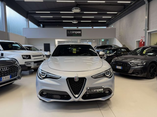 Alfa Romeo Stelvio 2.2 t Super Business Q4 190cv auto Unico Propr. - foto 2 di 4