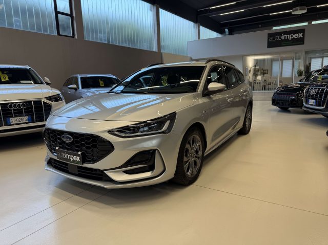 Ford Focus SW 1.0 ecoboost h ST-Line Style 125cv powershift - foto 3 di 4