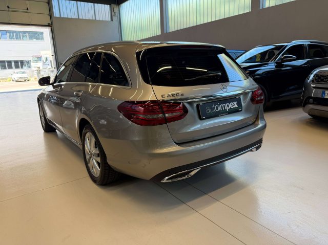 Mercedes-Benz C 220 d 194CV 4matic auto LED/360CAM - foto 4 di 4