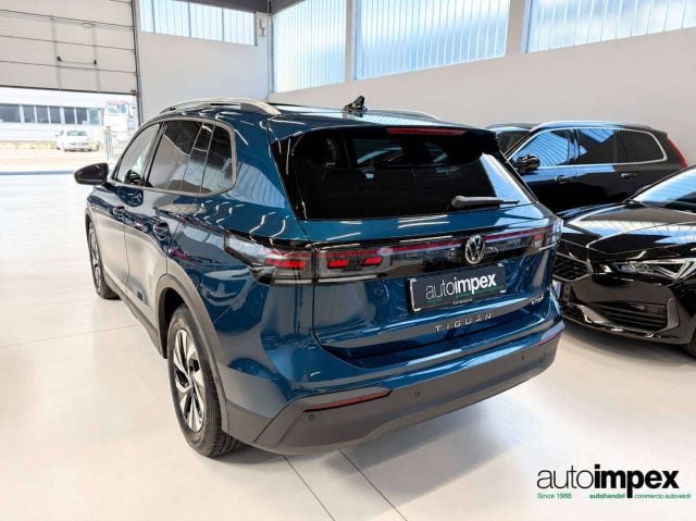 Volkswagen Tiguan 1.5 etsi 150cv dsg PANORAMA/IQ LIGHT/CAM - foto 4 di 4