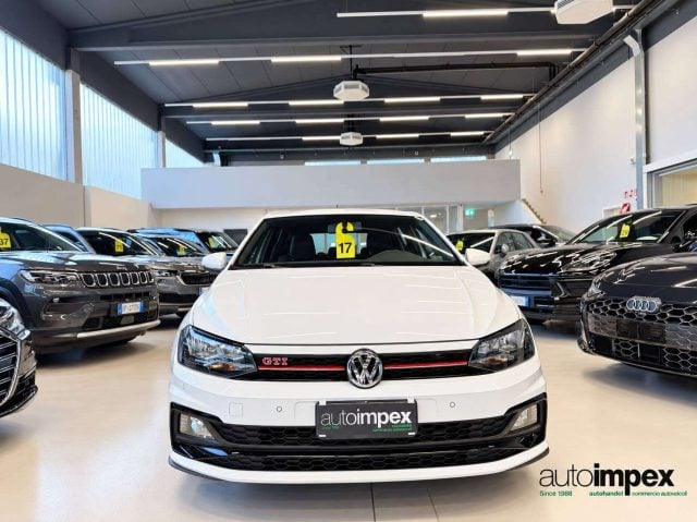 Volkswagen Polo GTI 2.0 tsi DSG 200cv - foto 2 di 4