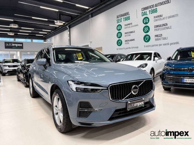 Volvo XC60 2.0 b4 Momentum awd auto CAM/LED/UNICO PROPR, del 2022, 70.000 km, in vendita a Merano (BZ)