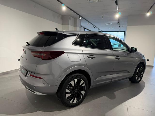 Opel Grandland 1.2 Turbo 12V 130 CV Business Elegance - foto 4 di 4