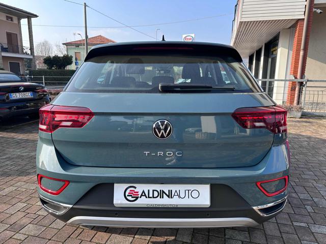 Volkswagen T-Roc 1.5 TSI ACT DSG Style, del 2023, 58.000 km, in vendita a Torre De  Roveri (BG)