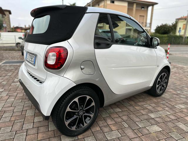 smart forTwo 70 1.0 twinamic cabrio Passion *NEOPATENTATI* - foto 2 di 4
