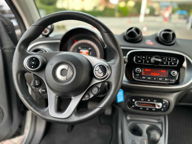 smart forTwo 70 1.0 twinamic cabrio Passion *NEOPATENTATI* usato a TORRE DE  ROVERI